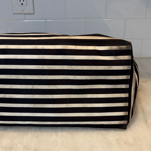 Kate Spade Watson Lane Betheny Baby Bag or Weekender Travel Bag - Picture 8 of 16